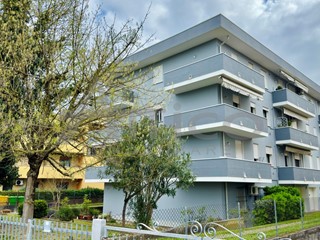 Appartamento in Vendita a Rovigo, zona Granzette, 125'000€, 100 m², con Box