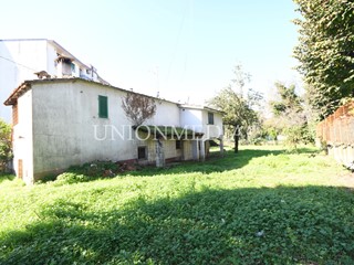 Rustico in Vendita a Sarzana, 280'000€, 170 m²