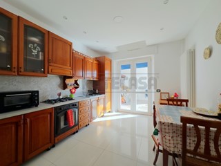 Trilocale in Vendita a Vicenza, 150'000€, 85 m²