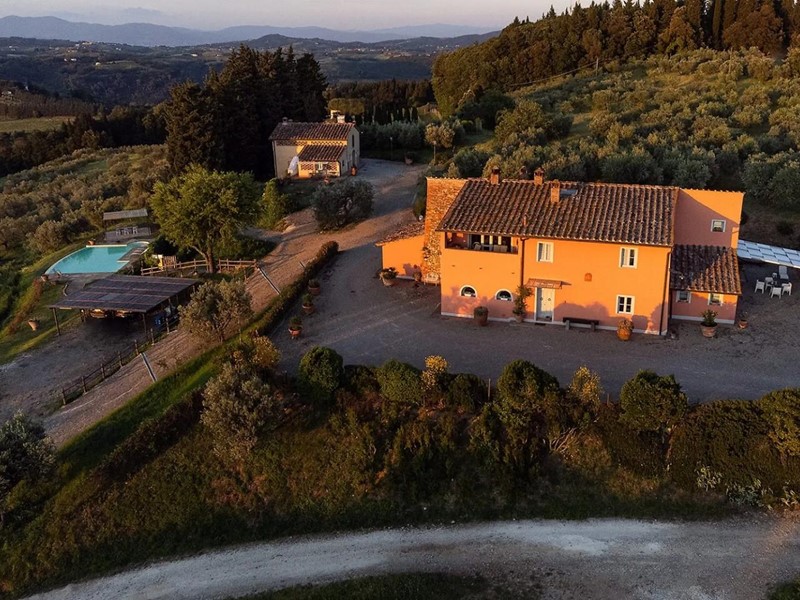 Casale in Vendita a Montelupo Fiorentino, zona Pulica, 2'500'000€, 600 m², arredato, con Box