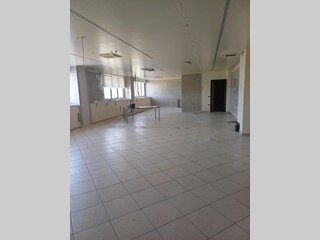 Ufficio in Vendita a Cascina, 170'000€, 144 m²