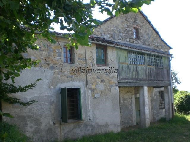 Casa di corte in Vendita a Berceto, 80'000€, 540 m²