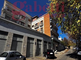 Appartamento in Vendita a Cosenza, 300'000€, 220 m²