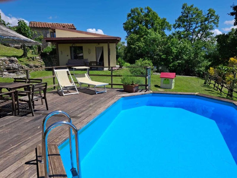 Casa Indipendente in Vendita a Licciana Nardi, 249'000€, 110 m², arredato