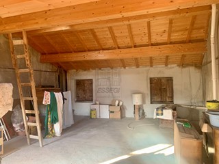 Casa Indipendente in Vendita a Lucca, 110'000€, 120 m²