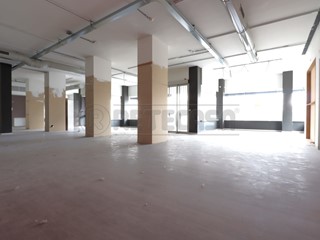 Immobile commerciale in Vendita a Vicenza, 300'000€, 332 m²