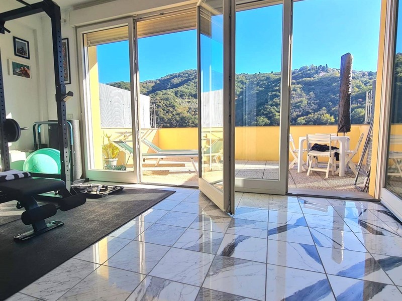 Quadrilocale in Vendita a Genova, zona Borgoratti, 198'000€, 86 m²