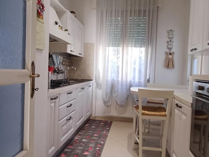 Quadrilocale in Vendita a Massa, 200'000€, 72 m², arredato