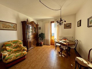 Quadrilocale in Vendita a Rosignano Marittimo, 220'000€, 65 m², arredato, con Box