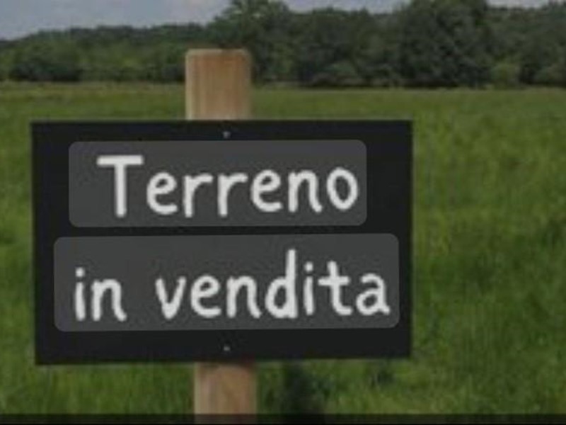 Terreno agricolo in Vendita a Massa, 45'000€, 1870 m²
