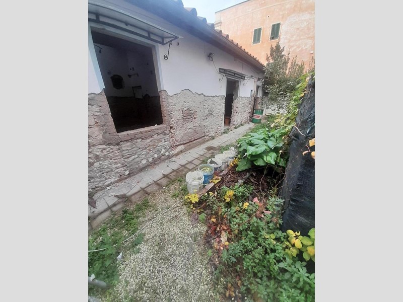 Casa Indipendente in Vendita a Pisa, 170'000€, 65 m²