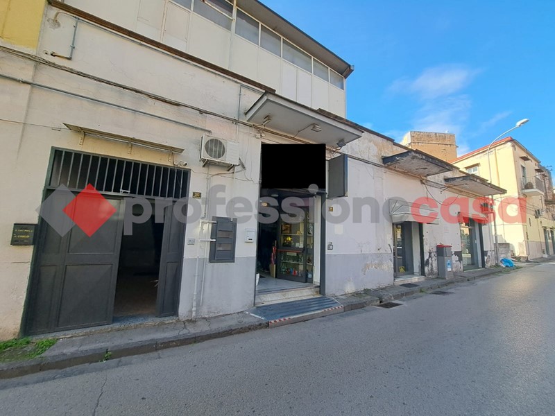 Negozio in Vendita a Boscoreale, 75'000€, 75 m²
