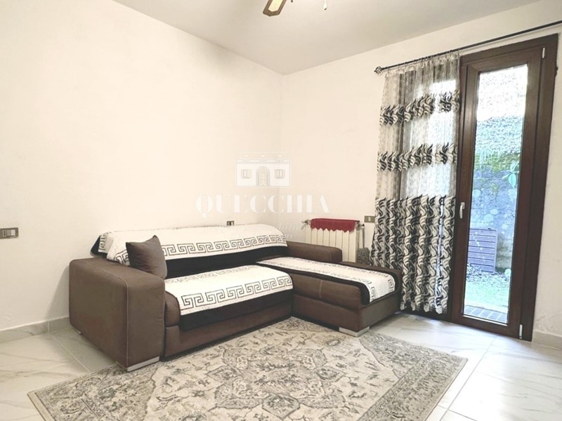 Quadrilocale in Vendita a Soiano Del Lago, 210'000€, 105 m², con Box