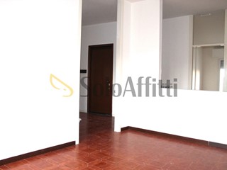 Quadrilocale in Affitto a Parabiago, 900&euro;, 125 m², con Box