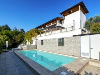 Casa Indipendente in Vendita a Padenghe sul Garda, 1'290'000€, 450 m²