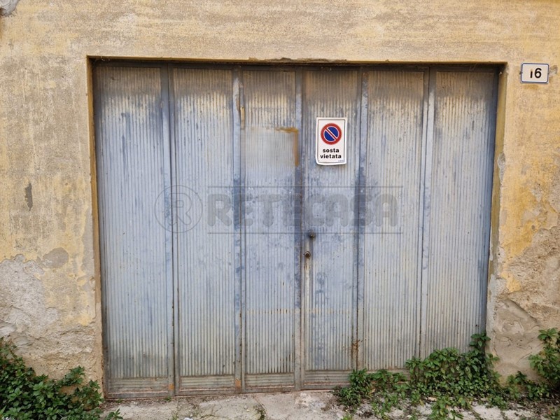 Box in Vendita a Cremona, 15'000€, 16 m²