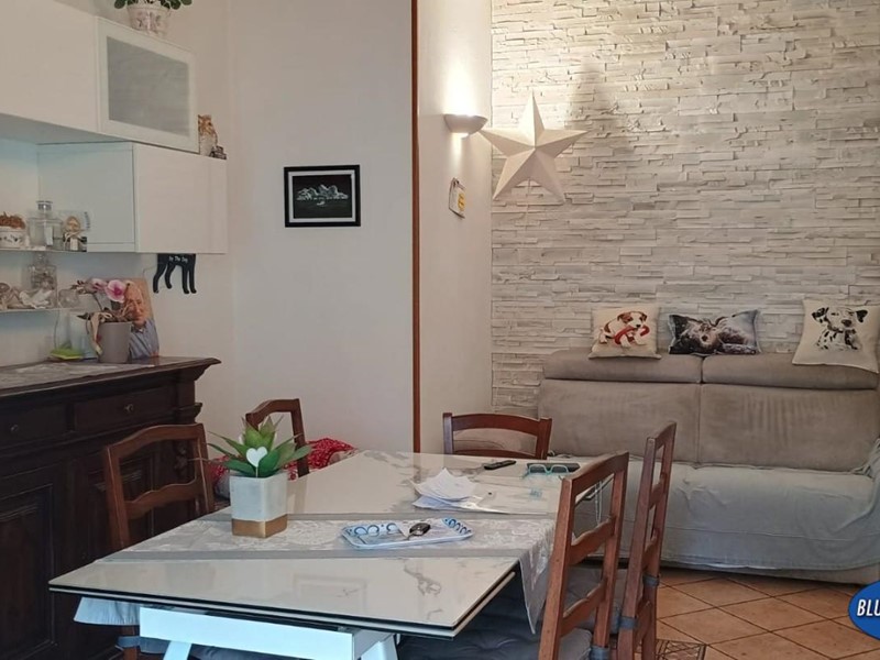 Villetta a schiera in Vendita a Massarosa, zona Piano Del Quercione, 270'000€, 160 m², con Box