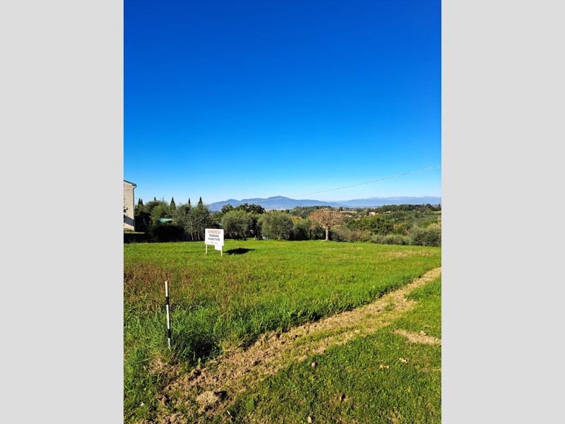 Terreno edificabile in Vendita a Capannoli, zona San Pietro In Belvedere, 68'000€, 890 m²