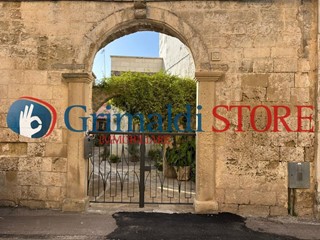 Casa Indipendente in Vendita a Caprarica di Lecce, 99'000€, 142 m²