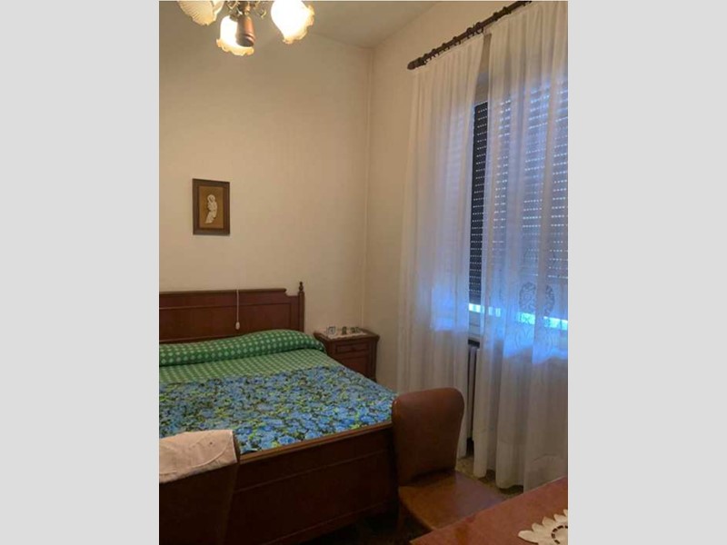 Trilocale in Vendita a Forlì, 51'000€, 89 m²