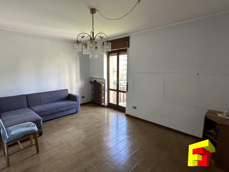 Trilocale in Vendita a Moggio, 90'000€, 178 m²