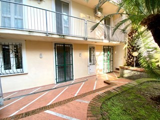 Ufficio in Vendita a Massa, 180'000&euro;, 60 m²