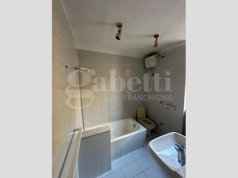 Casa Indipendente in Vendita a Canosa di Puglia, 100 m²