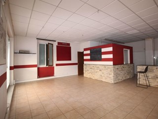 Capannone in Affitto a Arcola, 800&euro;, 110 m²