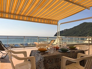 Appartamento in Affitto a Sestri Levante, 79 m²