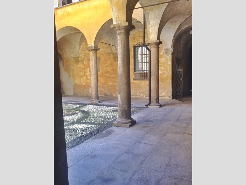 Ufficio in Affitto a Piacenza, zona Centro storico, 600€, 95 m²