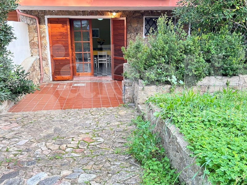 Villetta a schiera in Vendita a Santa Teresa Gallura, 260'000€, 154 m², arredato