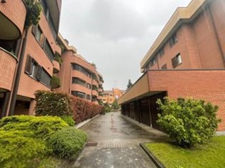 Box in Affitto a Assago, 120€, 20 m²