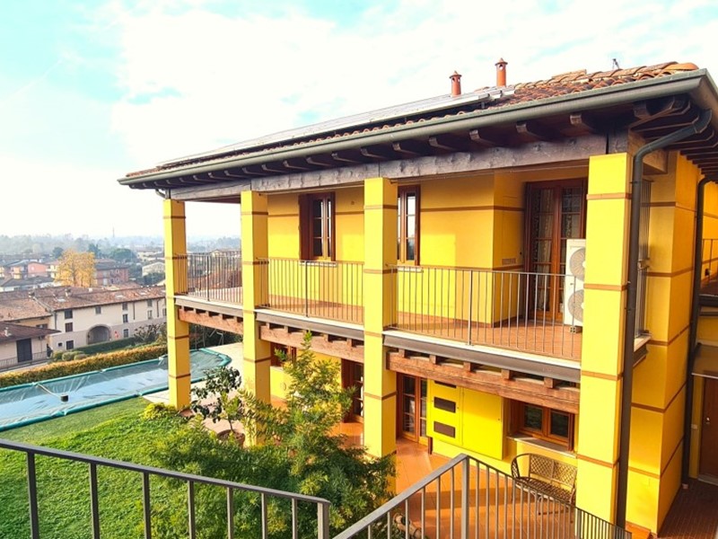 Casa Indipendente in Vendita a Capriano del Colle, 445'000€, 202 m², arredato, con Box