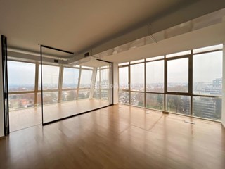 Ufficio in Affitto a Modena, 1'500&euro;, 150 m²