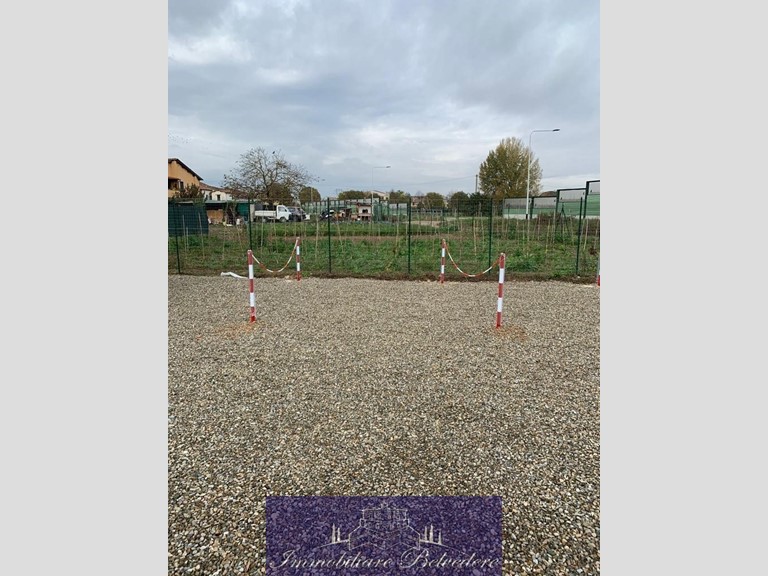 Box in Vendita a Firenze, zona Peretola, 26'000€, 50 m²