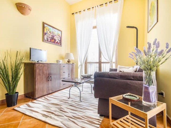 Trilocale in Affitto a Palermo, zona Albergheria, 600€, 56 m², arredato