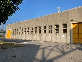 Magazzino in Affitto a Verbania, zona tecnoparco, 5'500€, 1700 m²
