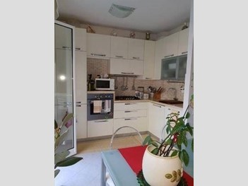 Trilocale in Vendita a Carrara, 225'000€, 90 m², arredato, con Box