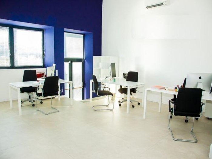 Ufficio in Vendita a Sarzana, 220'000€, 100 m²