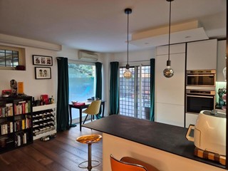 Bilocale in Vendita a Roma, 590'000€, 90 m², con Box