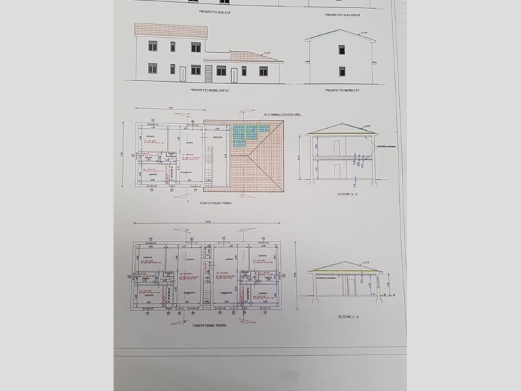Trilocale in Vendita a Pescia, zona Collodi, 225'000€, 87 m²