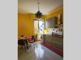 Trilocale in Vendita a Bolano, zona Ceparana, 135'000&euro;, 75 m², arredato