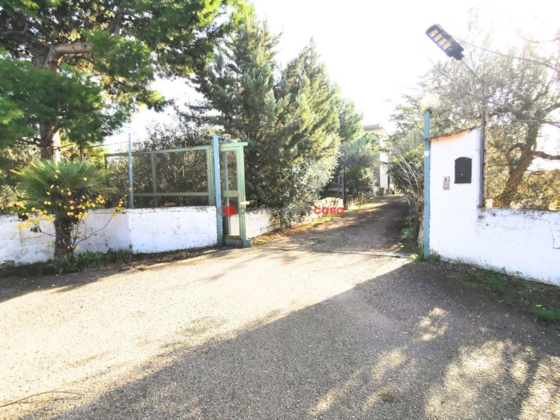 Casa Indipendente in Vendita a Foggia, 265'000&euro;, 360 m²