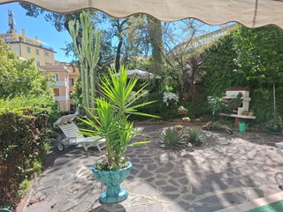 Casa Indipendente in Vendita a Sanremo, 280'000€, 170 m², arredato