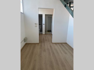 Immobile commerciale in Affitto a Massa, 160 m²