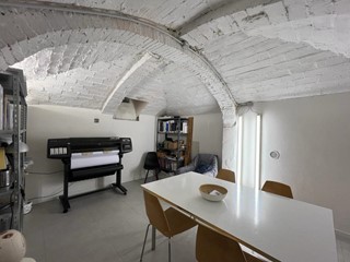 Immobile commerciale in Vendita a Firenze, zona Piazza Oberdan, 100'000€, 50 m²