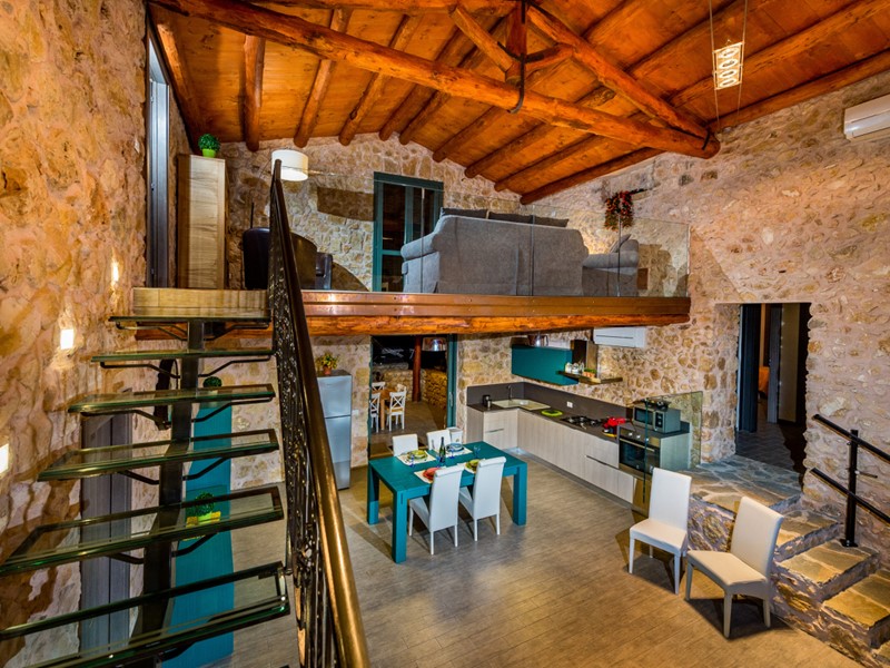 Casa Indipendente in Vendita a Castellammare del Golfo, 1'350'000€, 300 m²