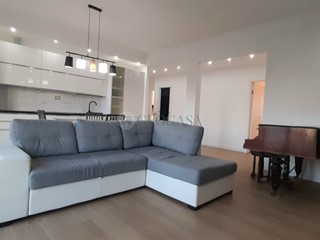 Quadrilocale in Affitto a La Spezia, zona Semicentro, 1'900€, 115 m², arredato