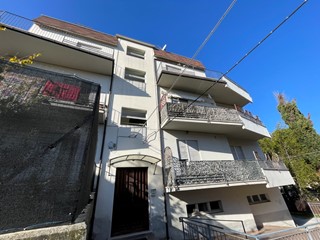 Appartamento in Vendita a Scafa, zona Centro, 75'000€, 150 m²