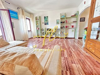 Appartamento in Vendita a Porto Azzurro, 338'000€, 119 m²